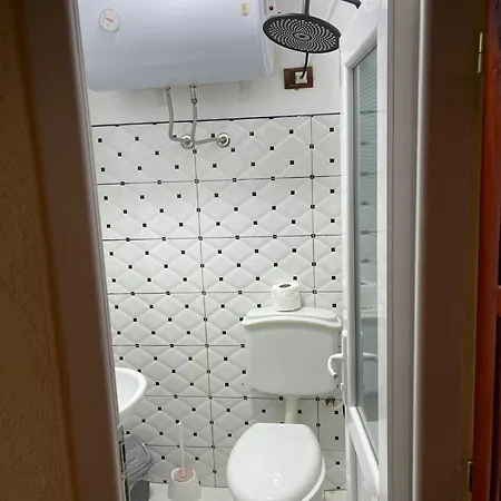 Bar Restaurant Gjocaj 3*