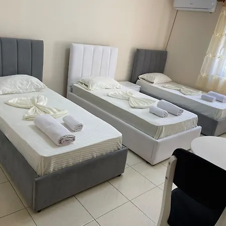 Hotel Bar Restaurant Gjocaj 3*